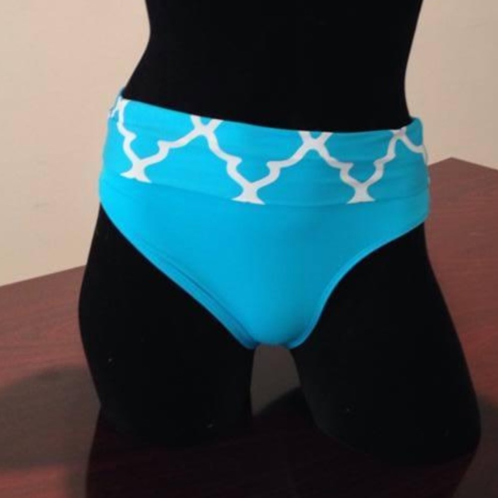 TARA GRINNA SWIMWEAR
HIGH WAIST TURQUOISE & WHITE BOTTOM